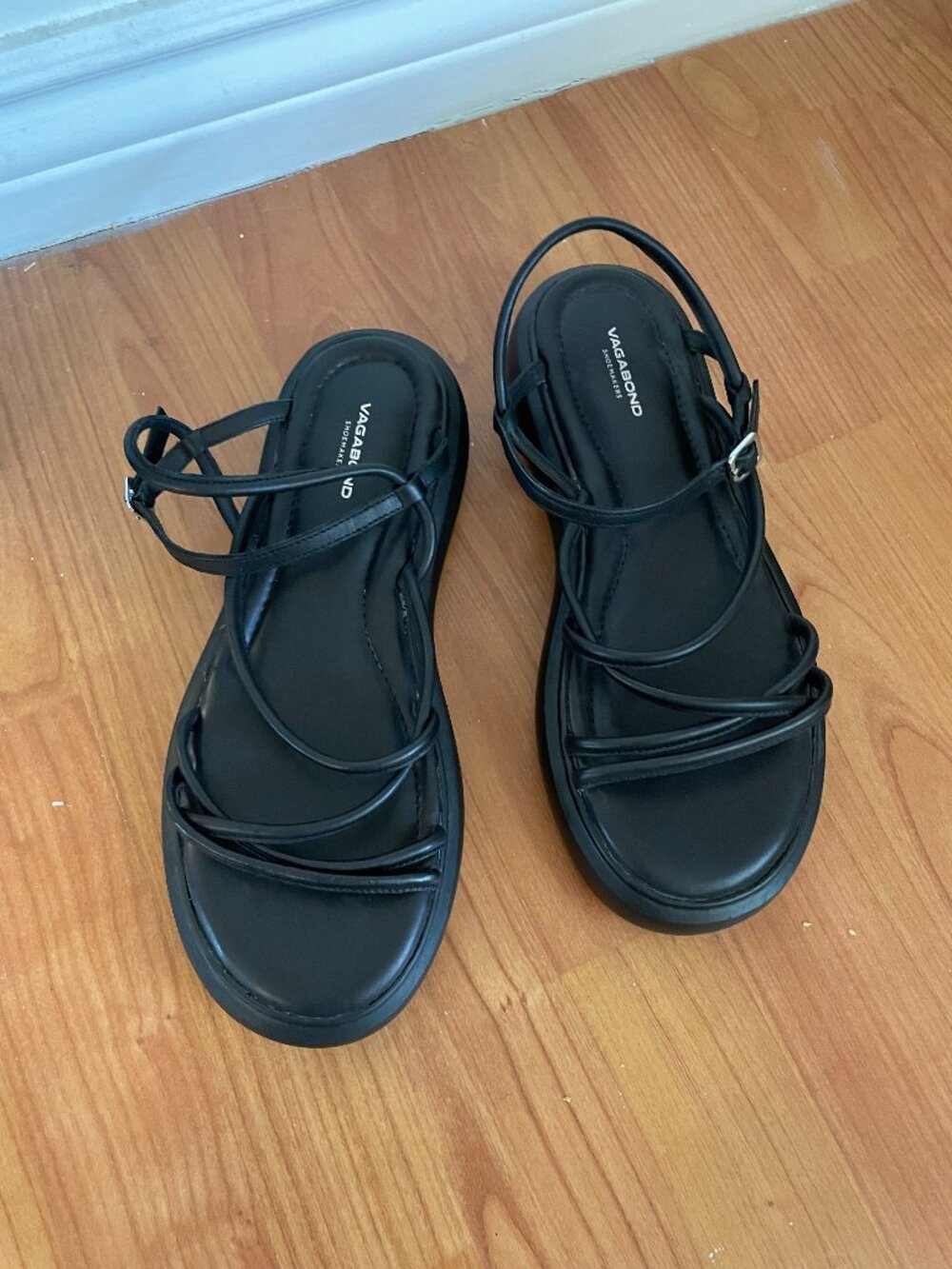 Vagabond “Blenda” Sandal - Size 10 - Never Worn